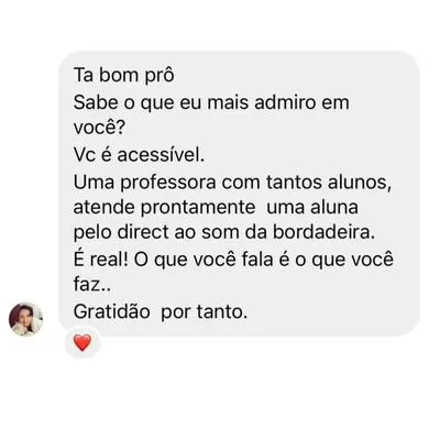 Print de conversa: aluna elogia que a professora é acessível e responde prontamente pelo direct